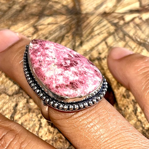 Rosaline Pink Thulite Ring Size 6 - Picture 1 of 10